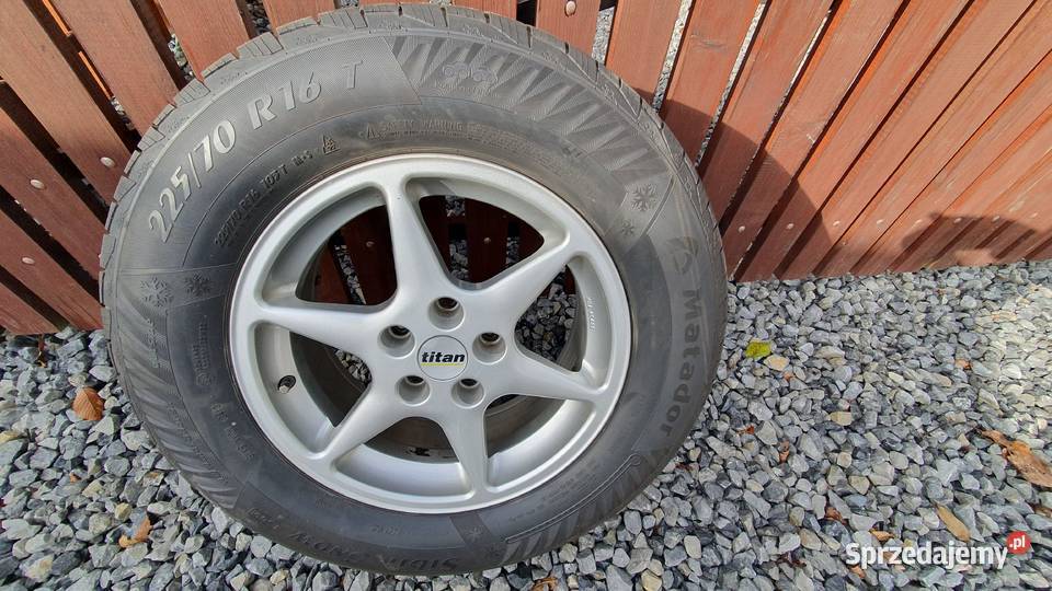Sprzedam koła z oponami zimowymi Opony i felgi sprzedam