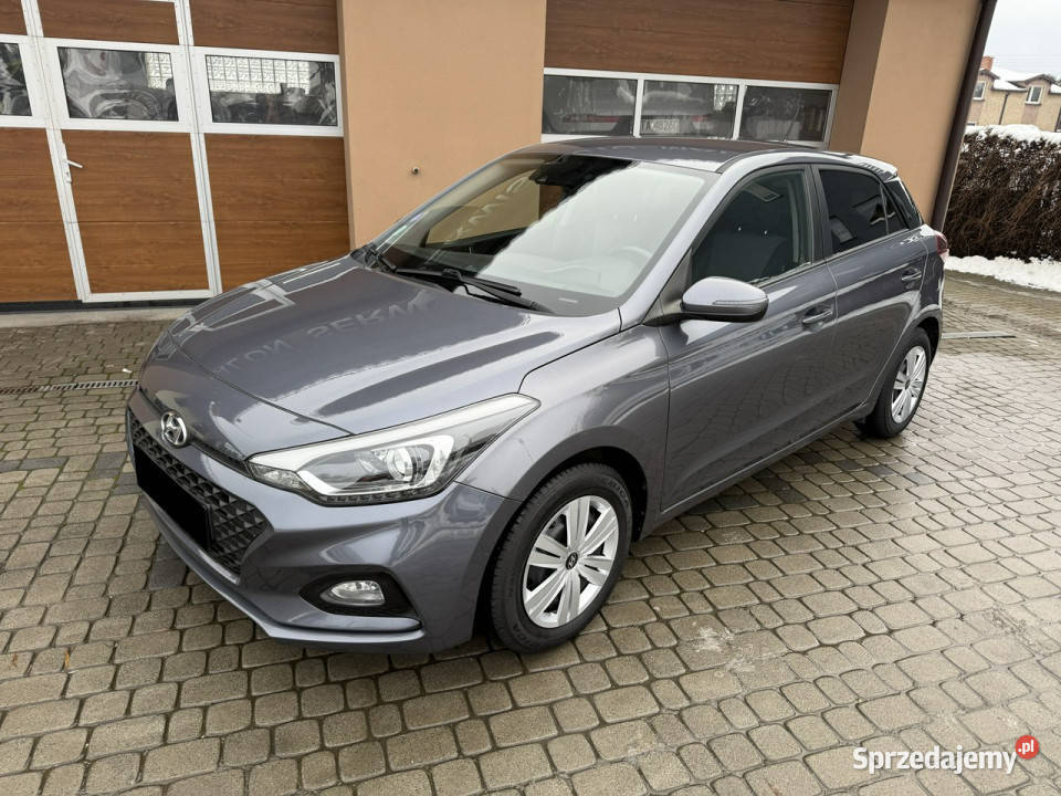 Hyundai i20 12 84 Klimatyzacja Kamera CarPlay II lakier metallic Orzech sprzedam