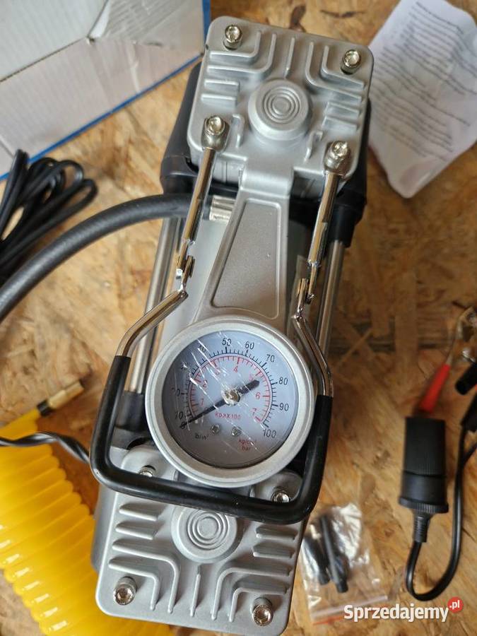KOMPRESOR SAMOCHODOWY DWUTŁOKOWY 12V 135V Głogowa