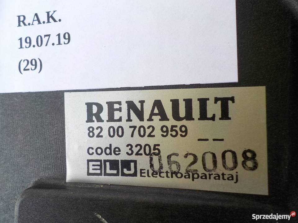 OBUDOWA WENTYLATORA SILNIK DACIA LOGAN I SANDERO Części Nowy Tomyśl sprzedam