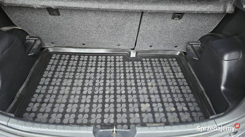 Toyota Yaris wersja Premium dodatkowo Pakiet Tomaszów Mazowiecki
