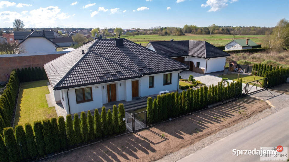 Sprzedaż domu wolnostojącego Korczów 156m2