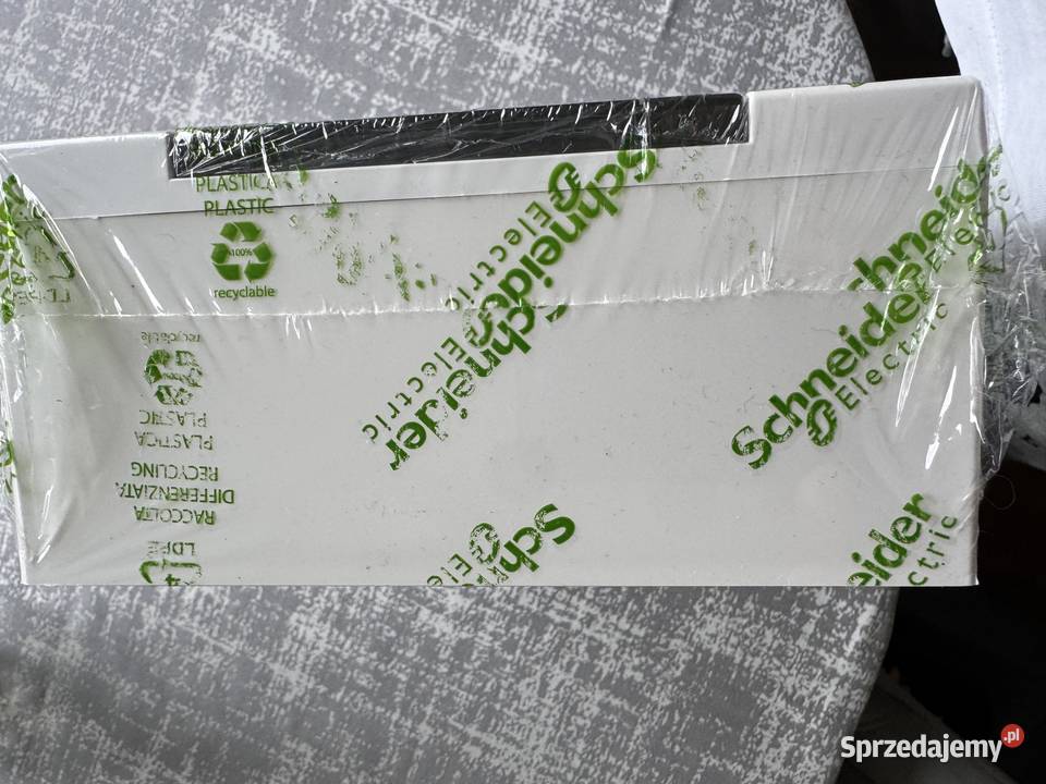 Schneider obudowa skrzynka natynkowa Easy9 Dąbie