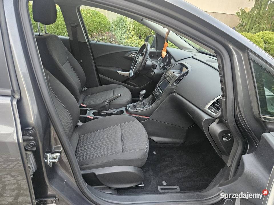 Opel Astra J 2010r 13cdTi Klima Alu 17 Kamera 4/5 Ryglice