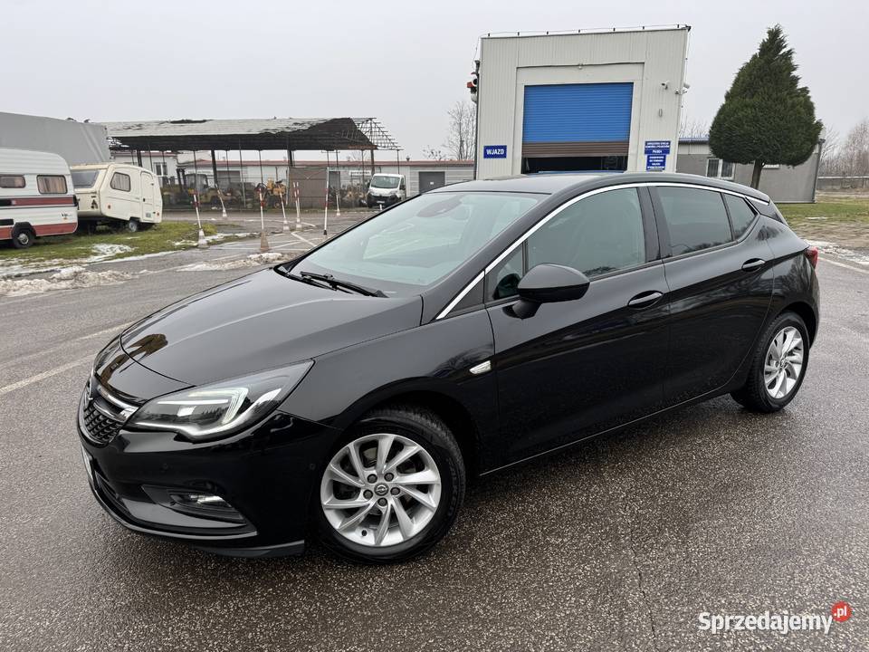 Opel Astra 14 BENZYNA Klimatronik Nawigacja czarny Konin sprzedam