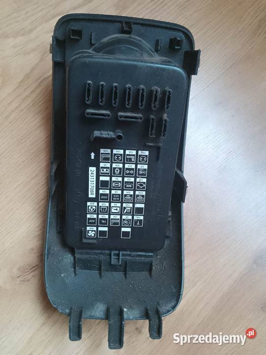 RENAULT MASTER III OBUDOWA BEZPIECZNIKÓW lubelskie Zamość