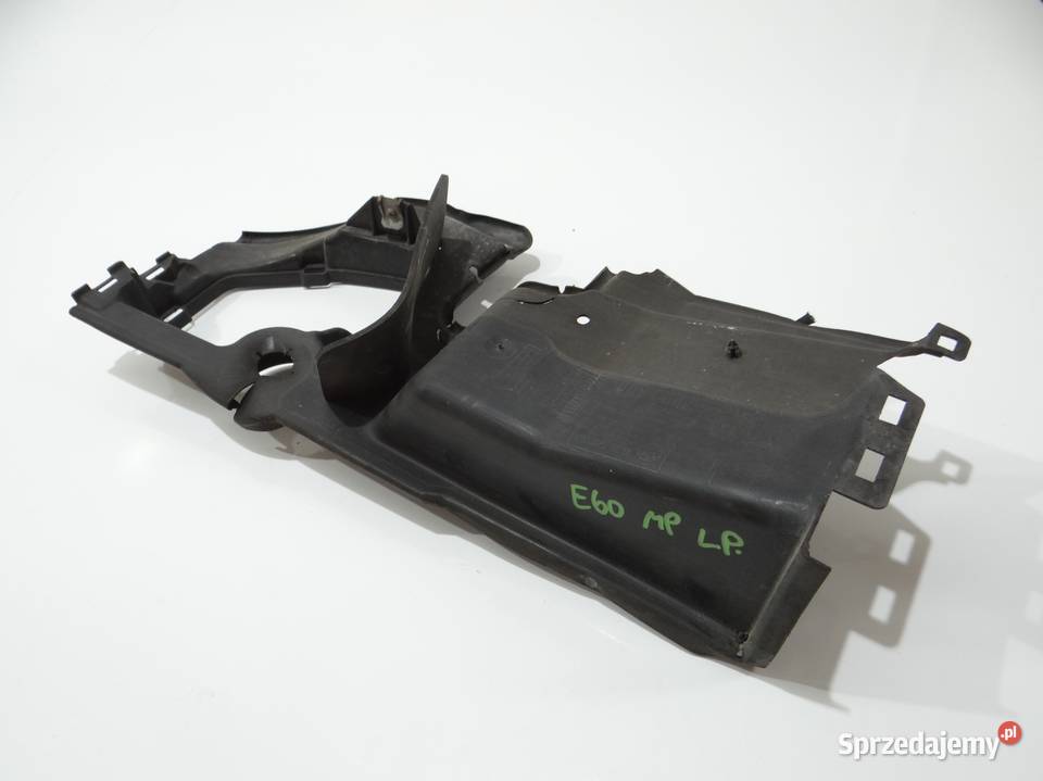 KANAŁ POWIETRZA LEWY BMW E60 E61 M PAKIET Strzyżewice