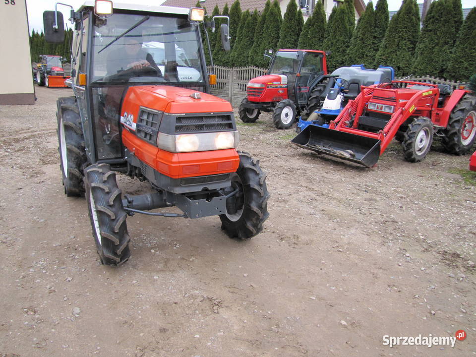 Traktor Kubota GL29 pług śnieżny do odśnieżania Węgrów