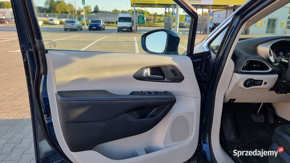 Chrysler Pacifica 36 4x4 poduszka powietrzna Ciecierzyn