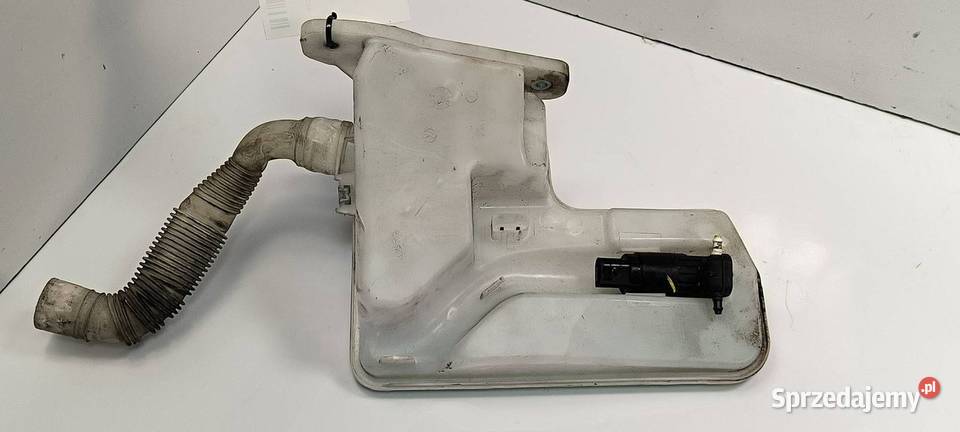 ZBIORNICZEK SPRYSKIWACZY SKODA OCTAVIA III osobowe