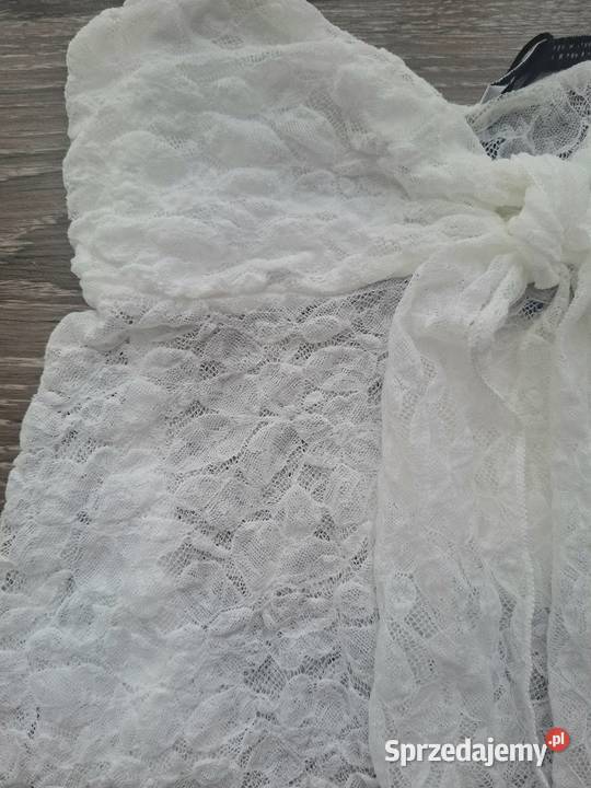 Koronkowy top na ramiączkach Bershka Topy i koszulki Rzeszów