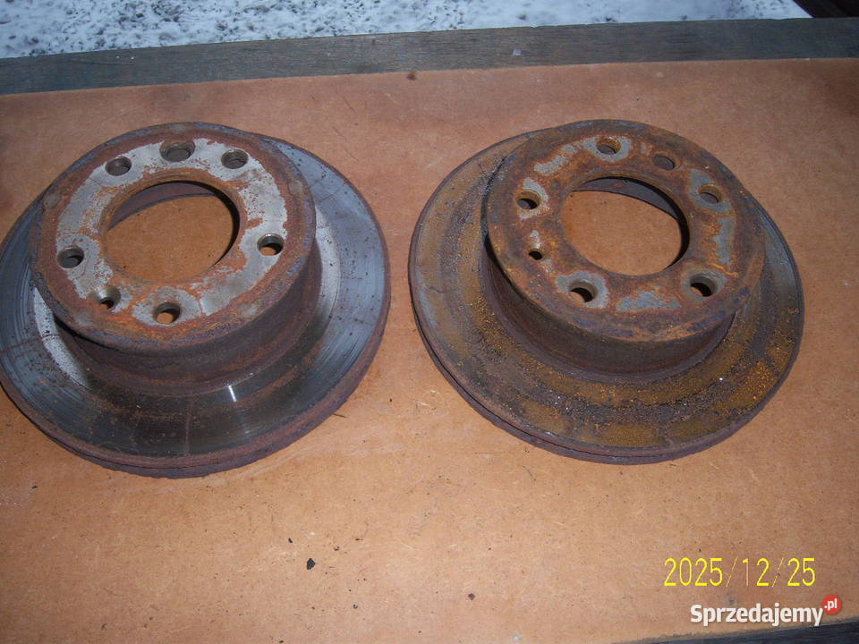 Volkswagen LT Transporter 25 TDI Audi A 6 kolo Rok produkcji 2003 Kielce