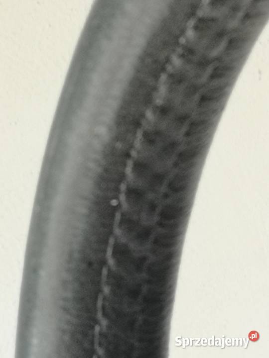 Skorzana sportowa kierownica z naba Victor