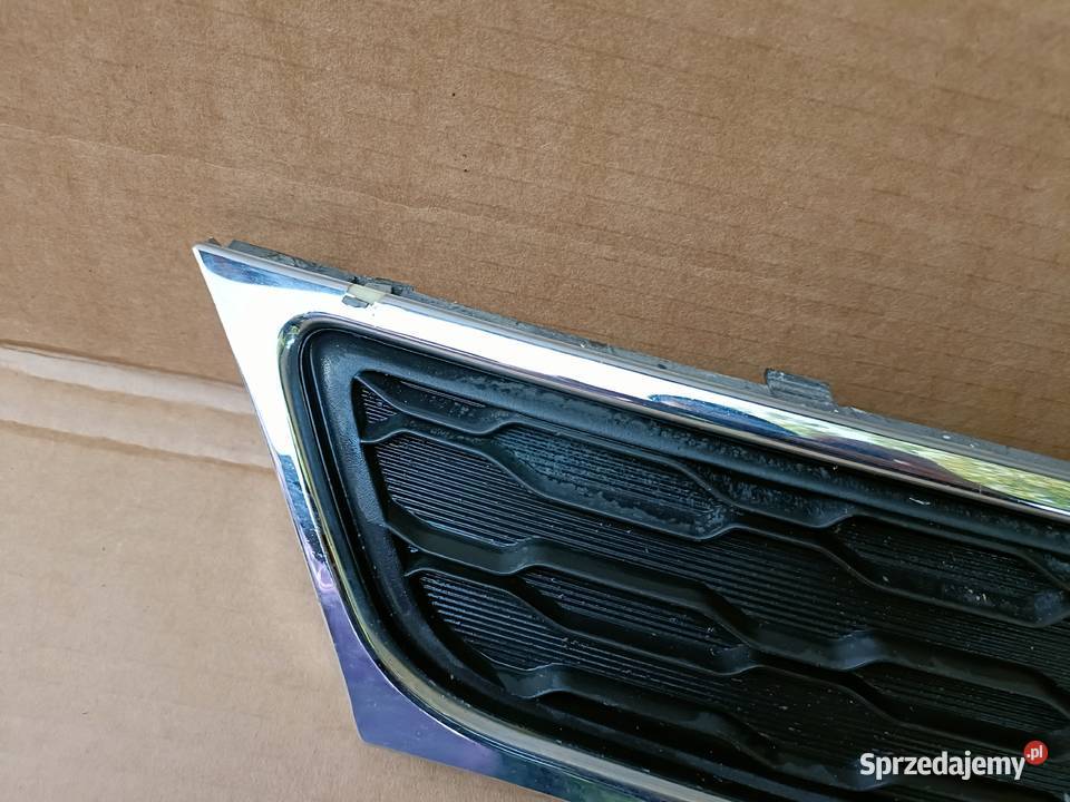 Grill ATRAPA KIA RIO SEDAN 863511W230 CHROM Drezdenko