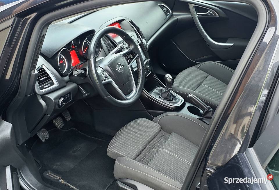 Opel Astra Lift 14 benzyna turbo 140KM Wola sprzedam