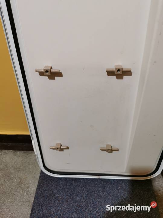 Wysokie drzwi wejściowe do kampera z ramą Siemianowice Śląskie