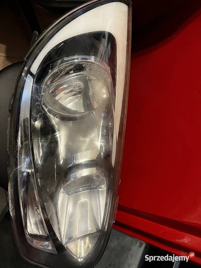 KIA RIO 3 LAMPA PRZEDNIA PRAWA Osiek