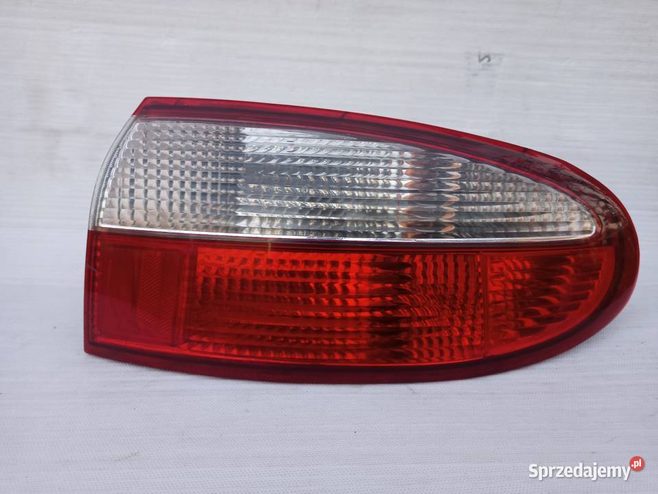 Daewoo Lanos hatchback lampa tył tylna prawa w Oświetlenie