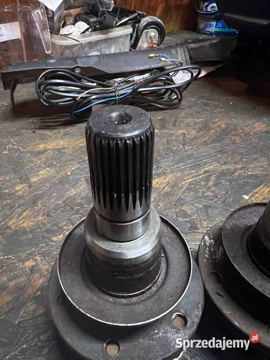 Flansze dyferencjału BMW E30