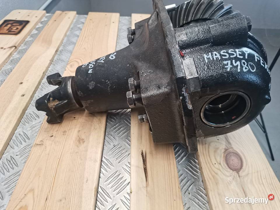Atak kompletny Maseey Ferguson 7480 Dana 13X30