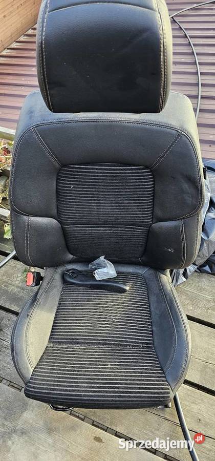 Komplet foteli do renault talisman kombi 2018r osobowe Ostrów Wielkopolski