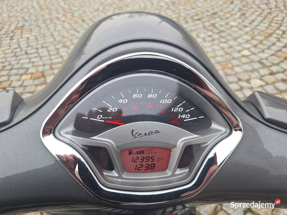 PIAGGIO VESPA GTS SUPER 300 12396km Bielawa