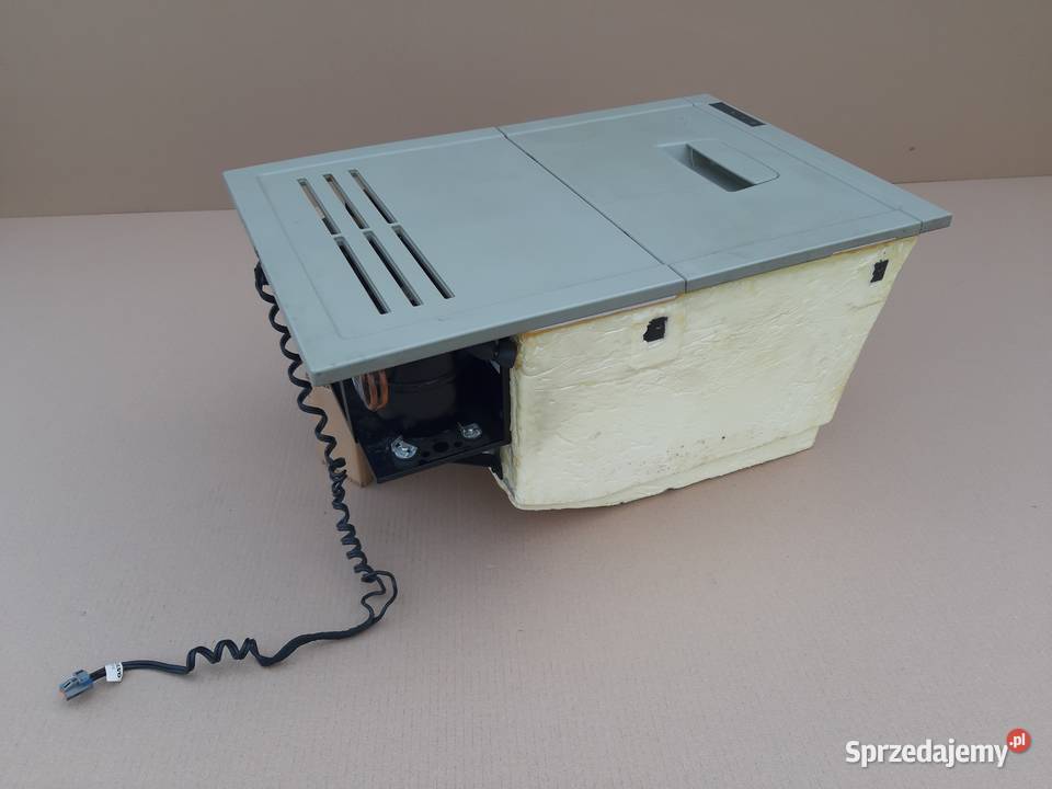 VOLVO FH4 LODÓWKA 24V 42W 45L 82174077 lubuskie Bieleń