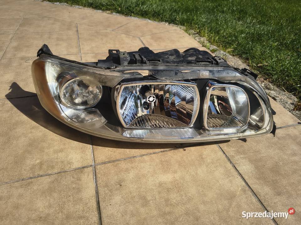 Lampa xenon lewa Valeo 30784248 Volvo S60 V70 Błonie