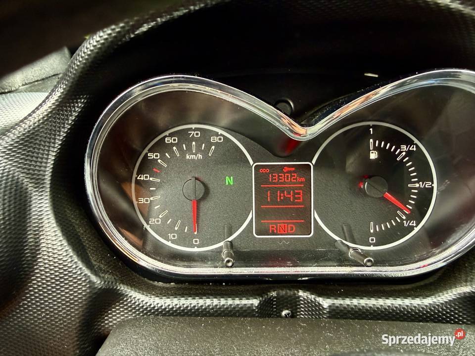 IDEALNY kamera el szyby isofix Pozostałe Pionki