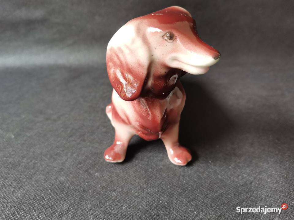 Stara figurka porcelanowa Pies porcelana Jan Katowice