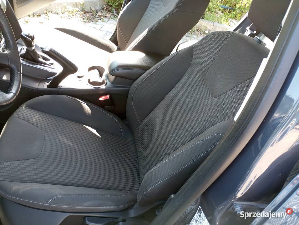 Sprzedam Ford Focus Kombi z 2012 r Kielce