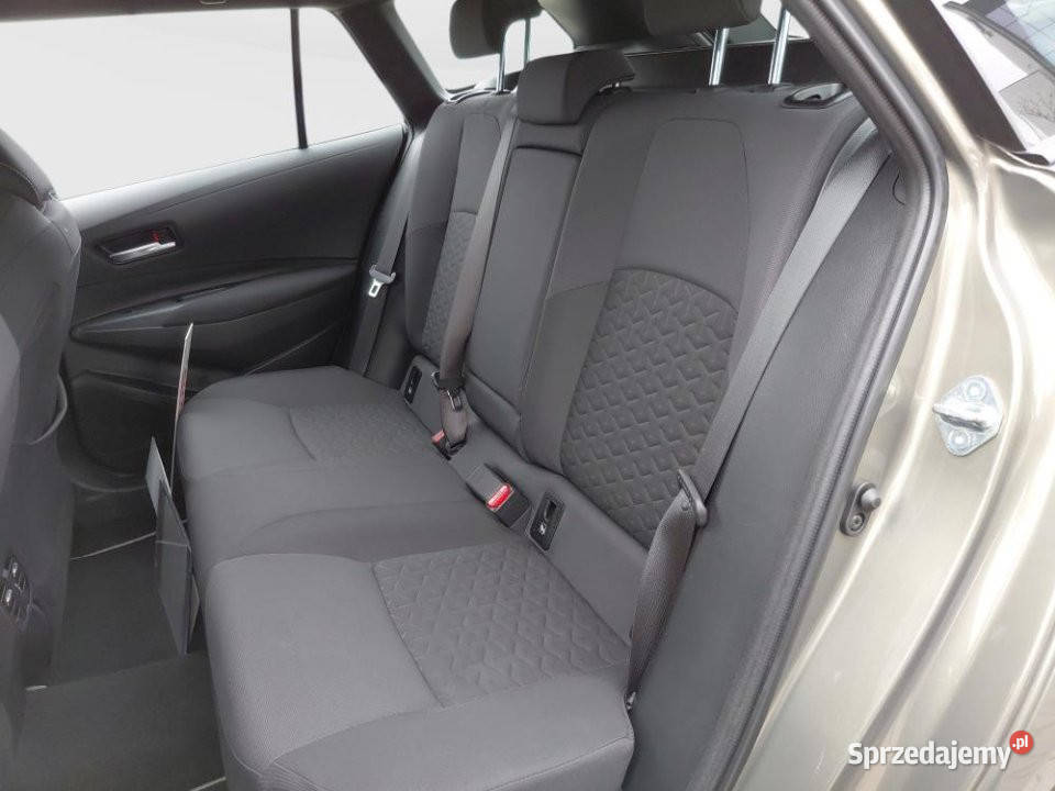 Toyota Corolla 2022r Salon Niski przebieg Rok produkcji 2022 mazowieckie Warszawa sprzedam