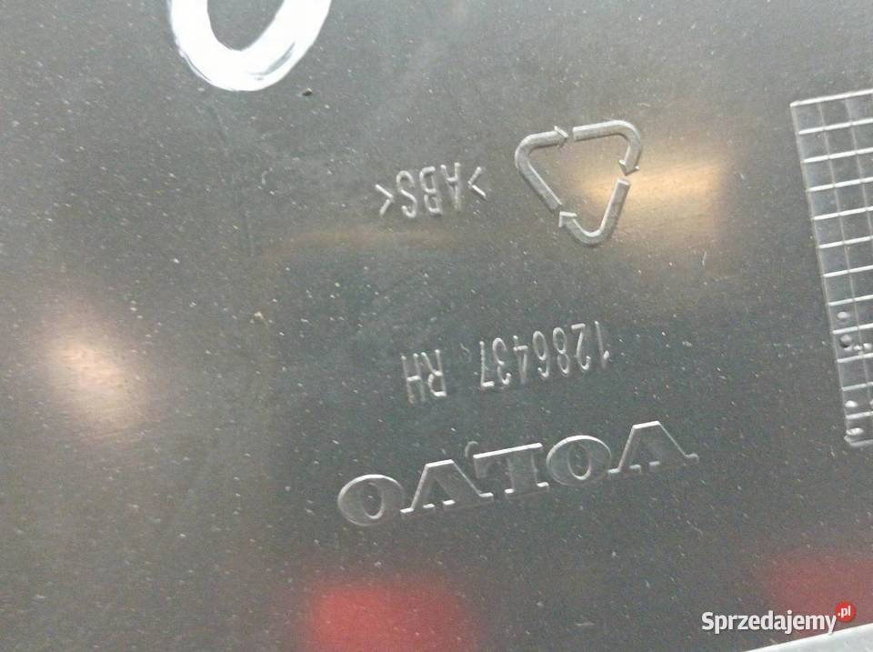 TAPICERKA BOCZEK PRAWY PRZÓD PASAŻERA LIFT Volvo sprzedam