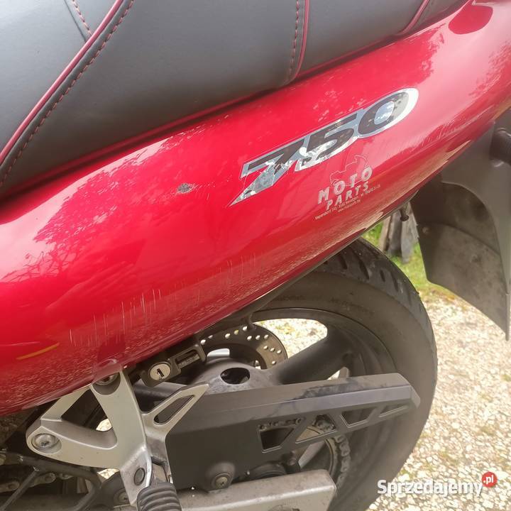 serdecznie mam na sprzedanie Suzuki GSXF 750