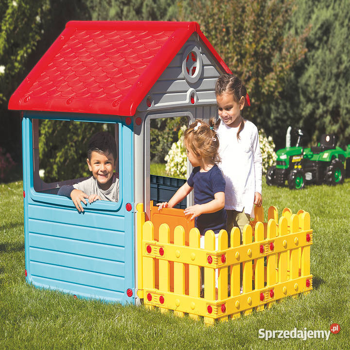 Wader domek z dachem dwuspadowym i płotkiem Bielsk Podlaski