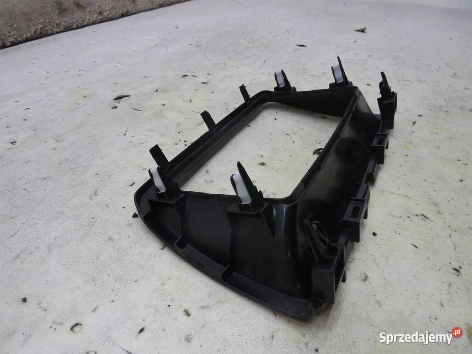 RAMKA EKARNU NAWIGACJI MAZDA CX5