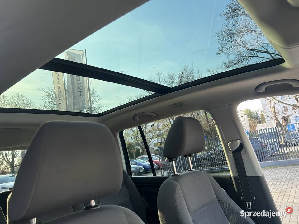 VW Touran 7osobowy Panorama Nowe opony i wspomaganie kierownicy Warszawa