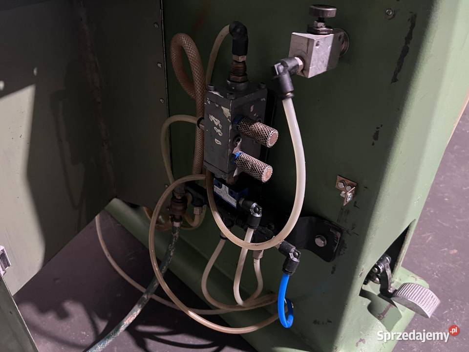 Frezarka do zacięć węgłowych Juszczyn sprzedam