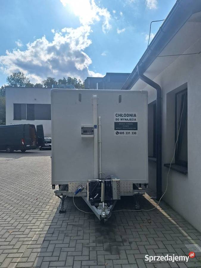 Chlodnia przyczepka przyczepa mobilna komunia Lublin