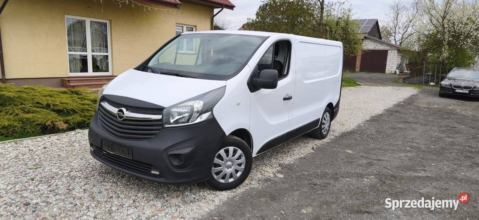 Opel Vivaro klima 2015r Poniatowa sprzedam