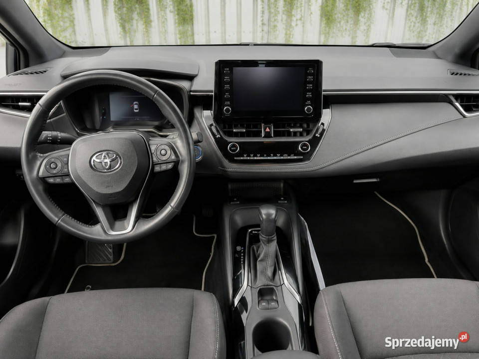 Toyota Corolla 21 Salon Polska 18 HYBRID 1wł z 122KM Białystok sprzedam