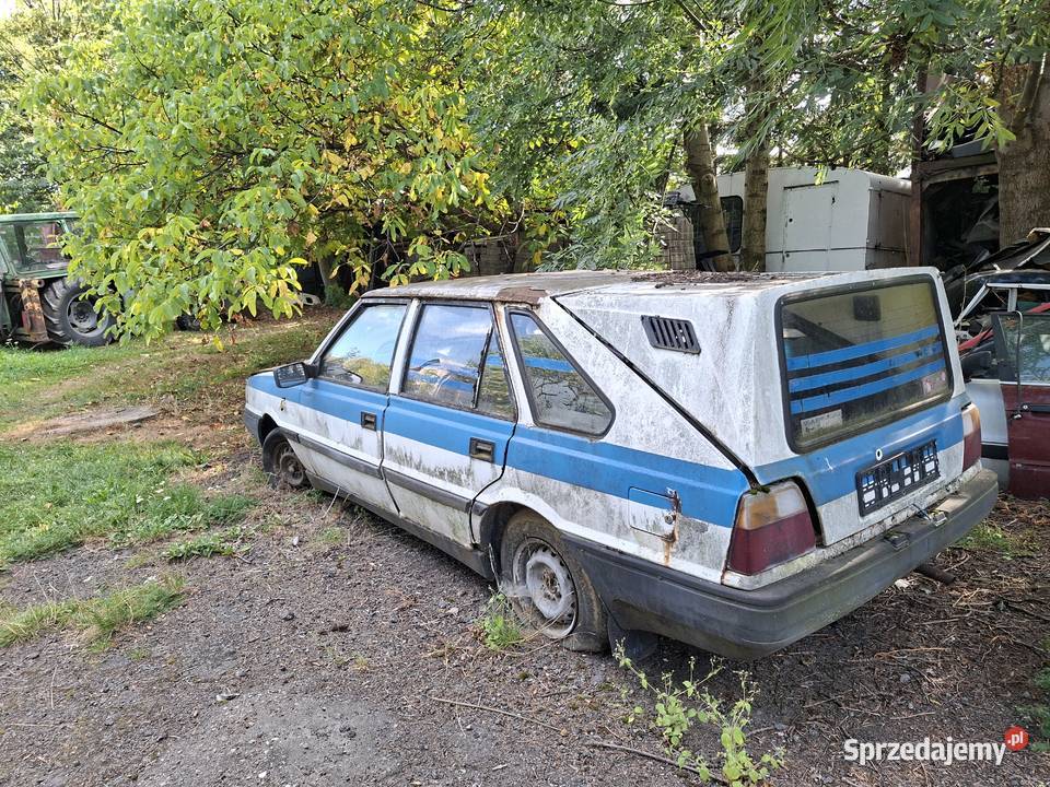 Polonez Caro Karetka na części osobowe