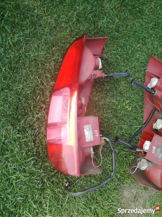 Tylne lampy Peugeot 807 Mieleszyn