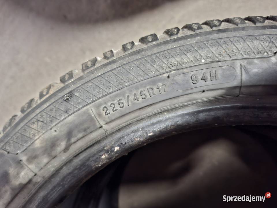Opony 225 45 17 zimowe 2 Kleber Chełmno sprzedam