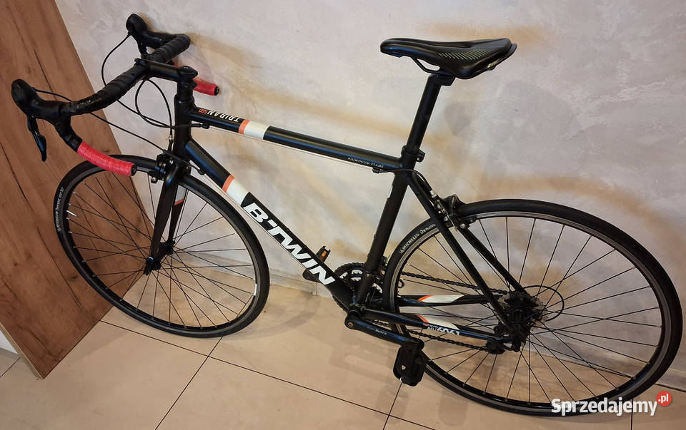Duży rower szosowy Triban 500 stan koła 28 Szosowe Zawiercie sprzedam