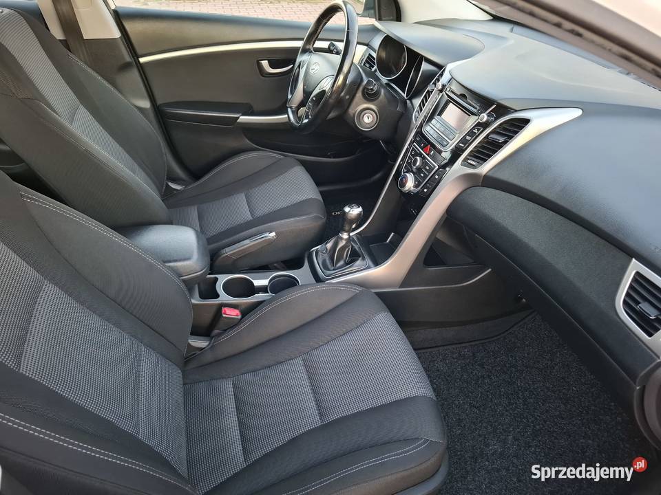 Hyundai I3014 B100SerwisBogata wersjaZadbany światła przeciwmgielne Chybice