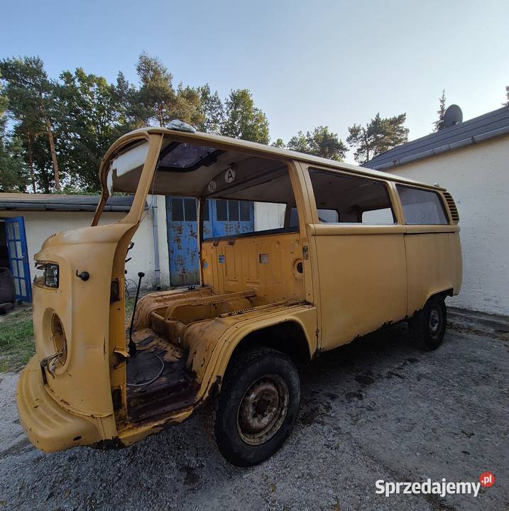 Volkswagen Transporter T2b VW ogórek westfalia Warszawa