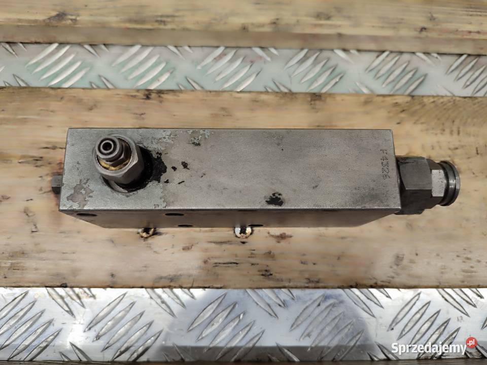 ZAMEK SIŁOWNIKA GŁÓWNEGO 52581774 MANITOU MLT Pozostałe wielkopolskie Wilkowo