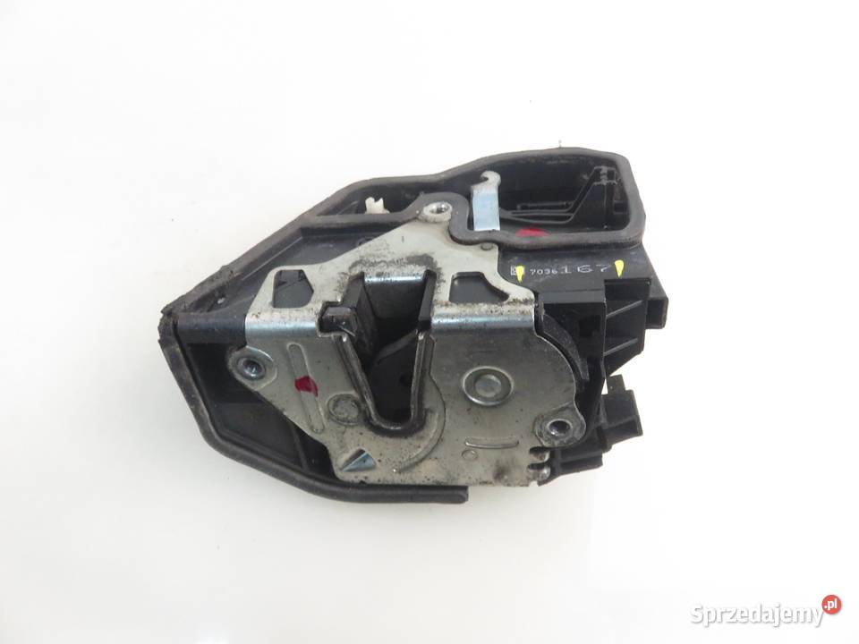 ZAMEK LEWY PRZEDNI BMW 5 E60 7036167 7PIN