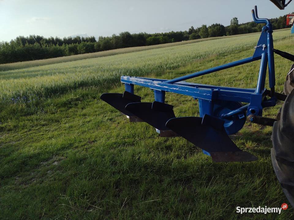 Pług 3 nieuszkodzony Maszyny uprawowe Opoczno